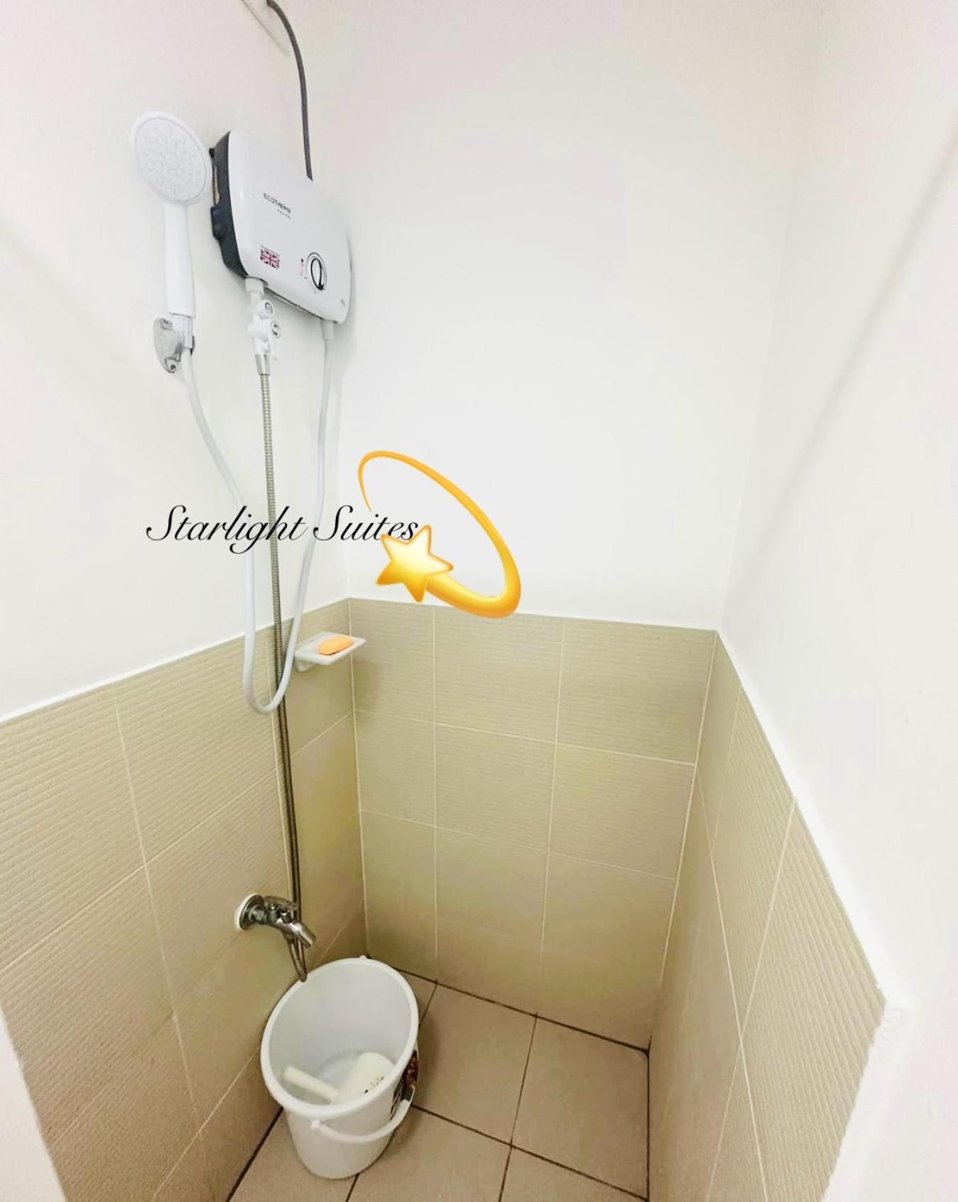 Starlight Suites Trece Martires Bagian luar foto